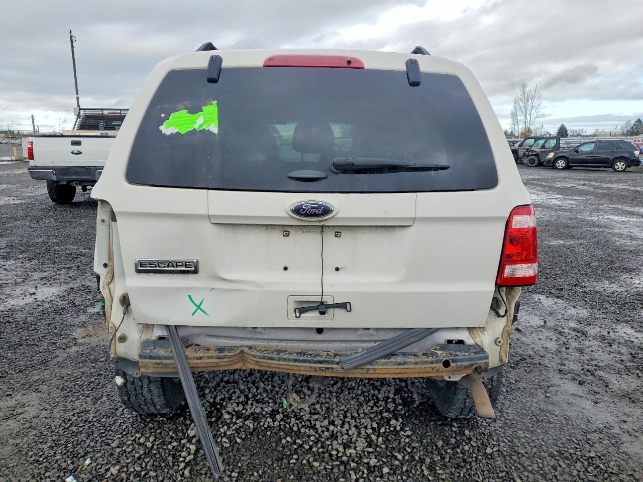 2012 FORD ESCAPE XLT photo 6