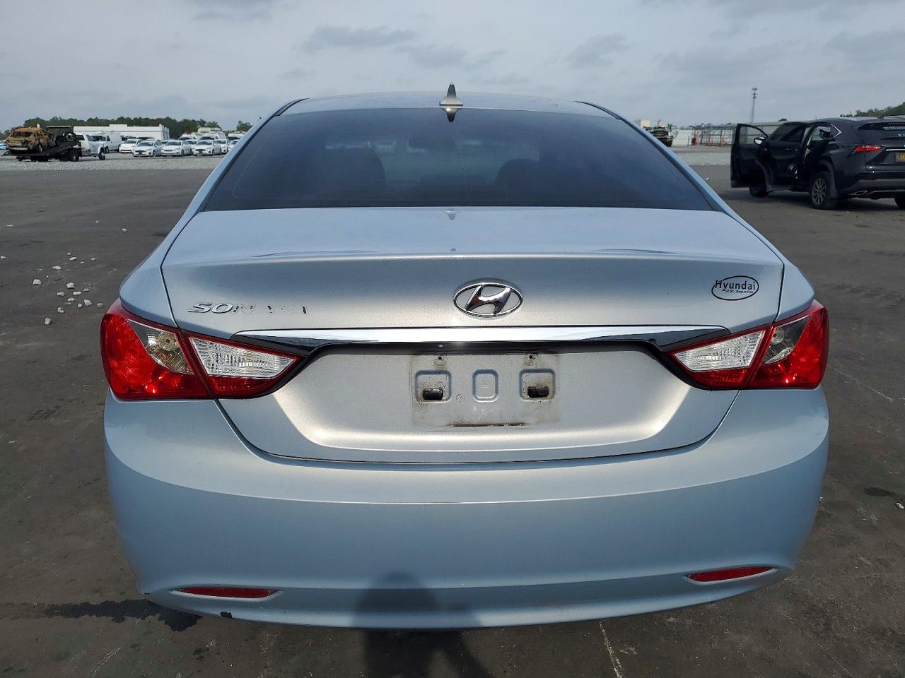 2011 HYUNDAI SONATA GLS photo 6