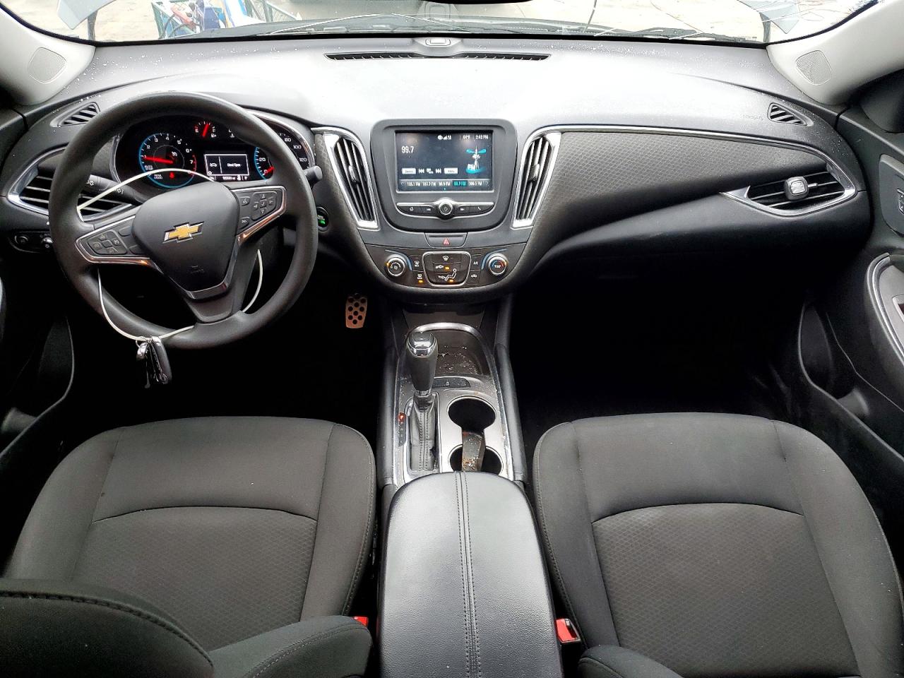 2017 CHEVROLET MALIBU LT photo 8