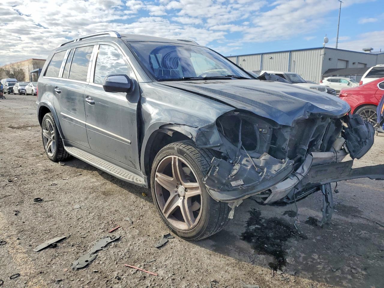 2010 MERCEDES-BENZ GL 550 4MATIC photo 4
