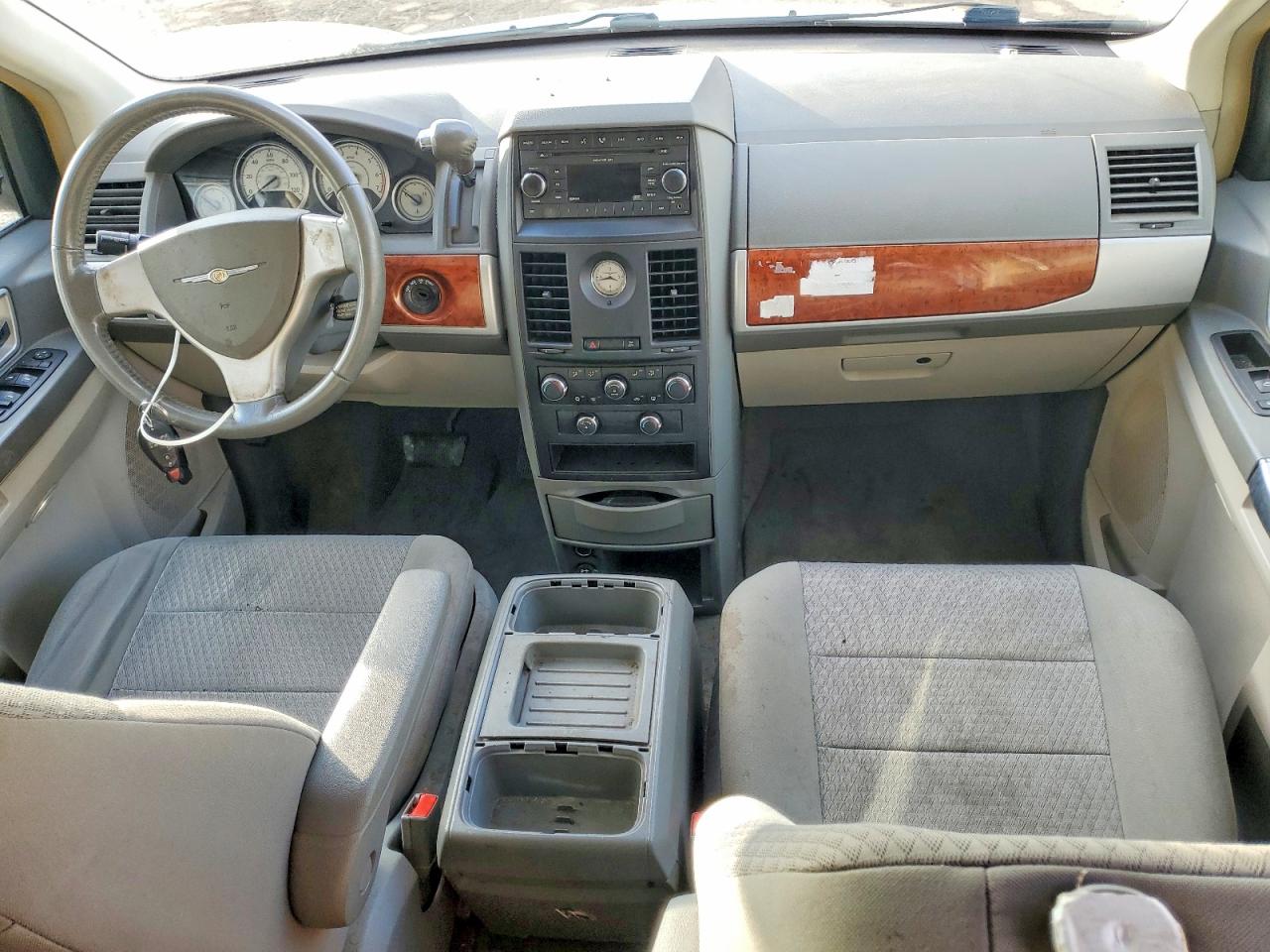 2008 CHRYSLER TOWN & COUNTRY TOURING photo 8
