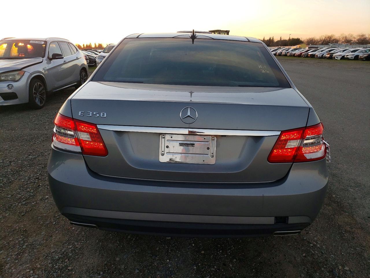 2010 MERCEDES-BENZ E 350 photo 6