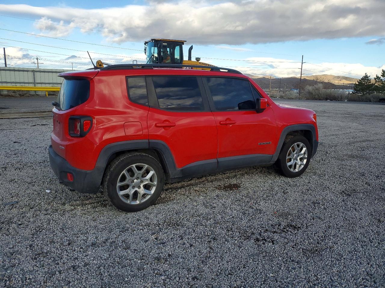 2015 JEEP RENEGADE LATITUDE photo 3