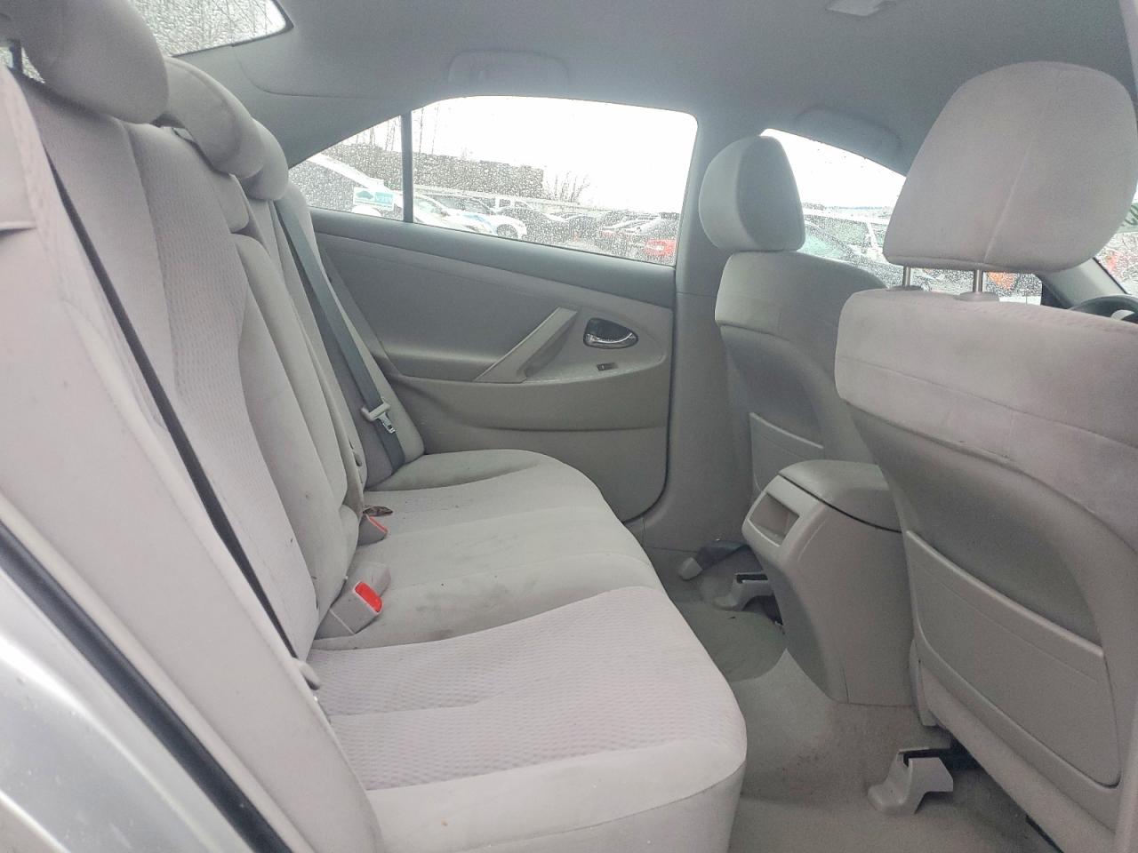 2011 TOYOTA CAMRY BASE photo 10
