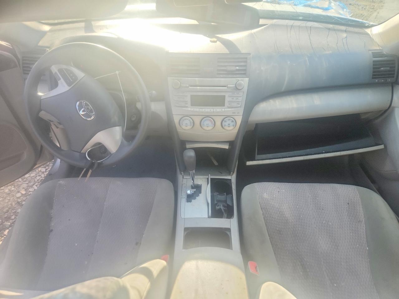 2011 TOYOTA CAMRY BASE photo 8