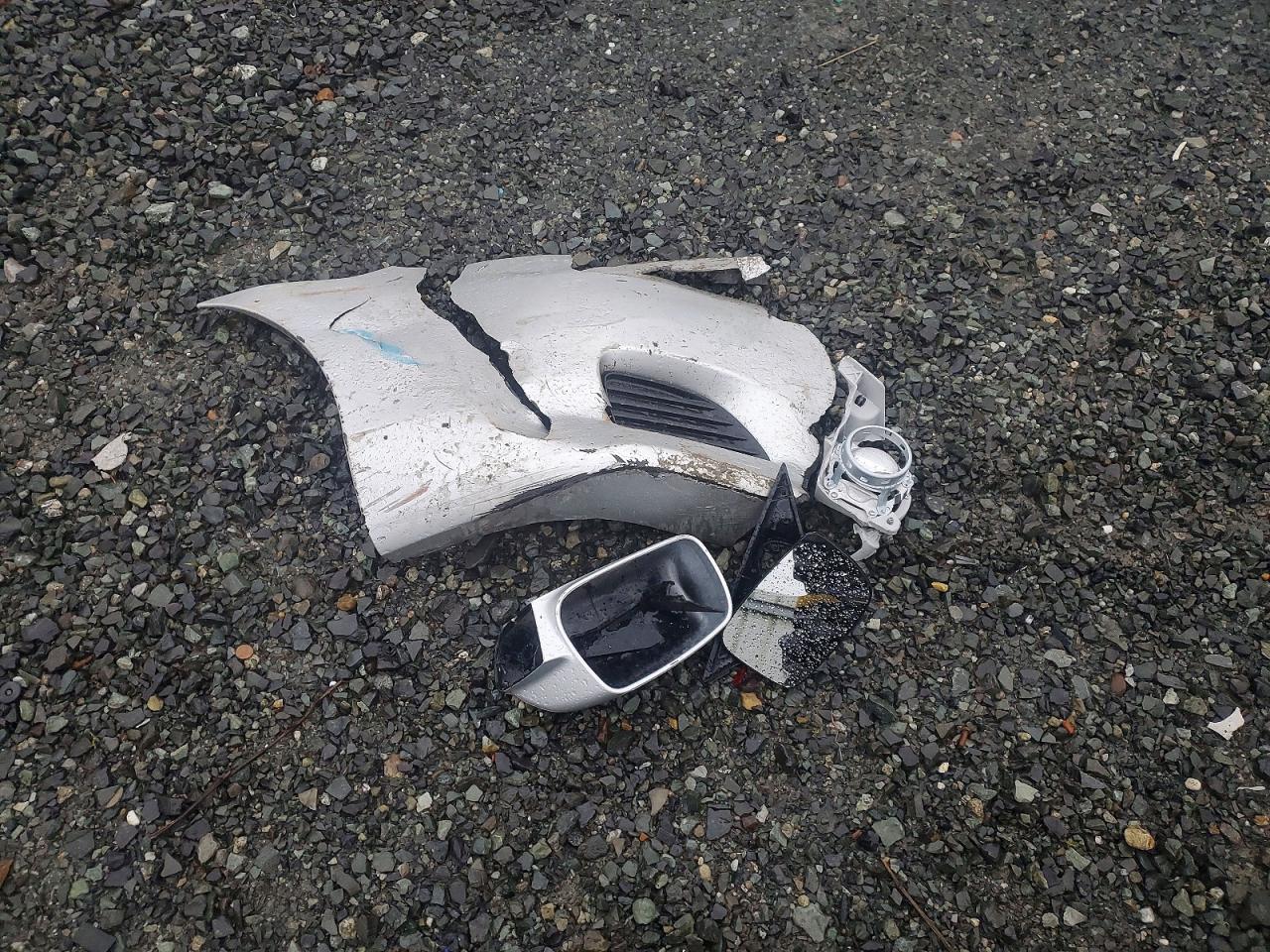 2011 TOYOTA CAMRY BASE photo 12