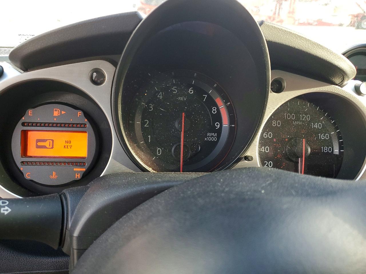 2015 NISSAN 370Z BASE photo 9