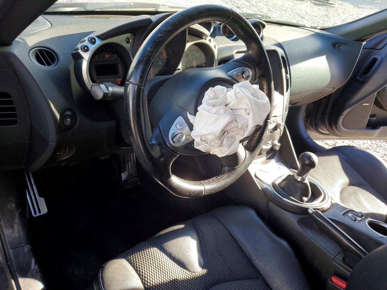 2015 NISSAN 370Z BASE photo 8