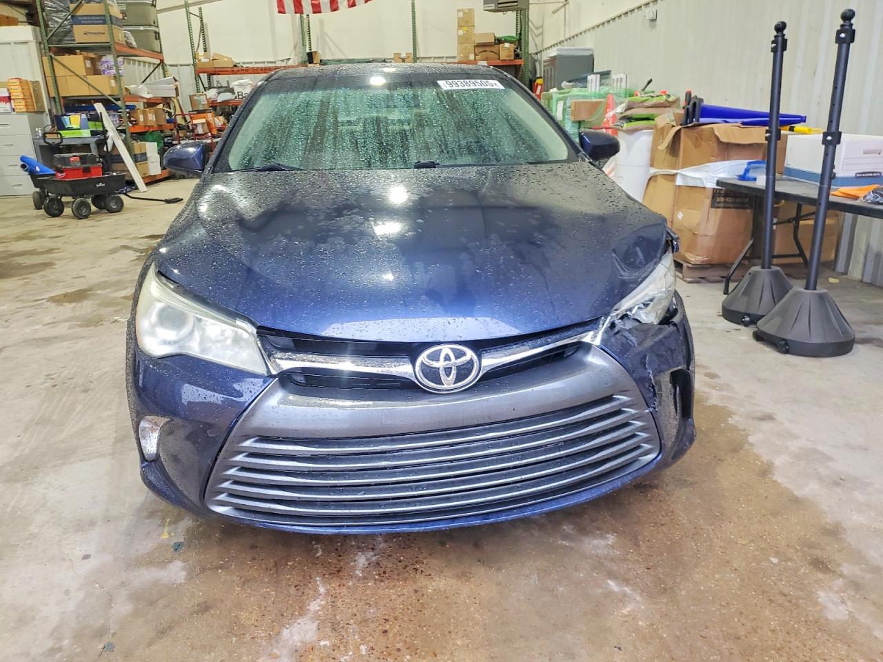 2015 TOYOTA CAMRY LE photo 5