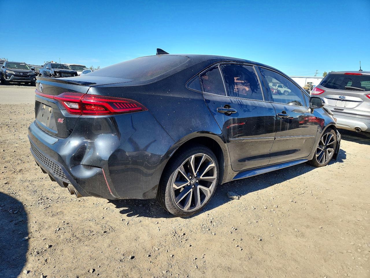 2020 TOYOTA COROLLA SE photo 3
