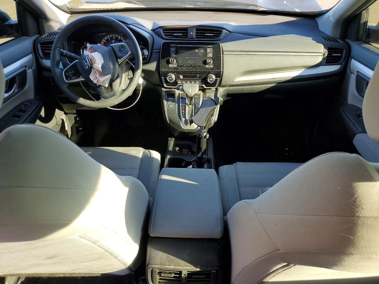 2017 HONDA CR-V LX photo 8