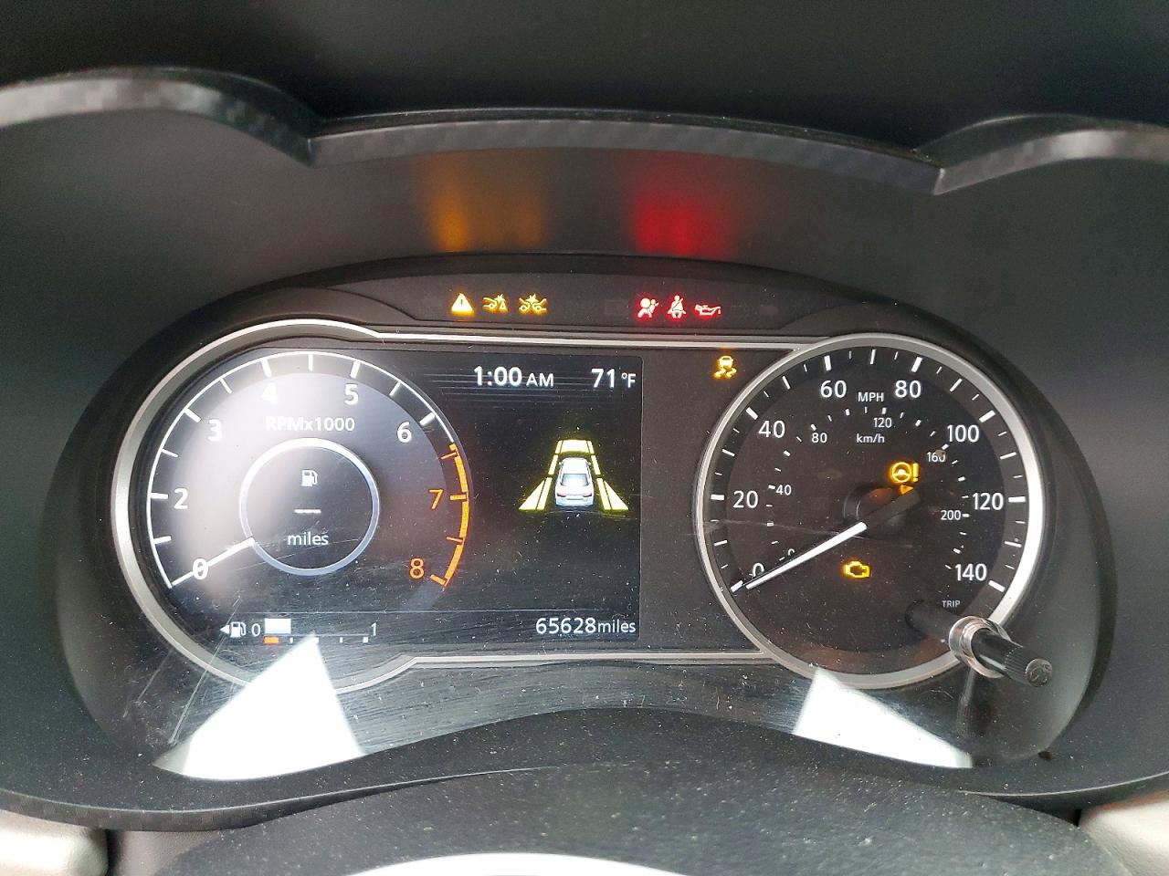 2021 NISSAN VERSA SV photo 9