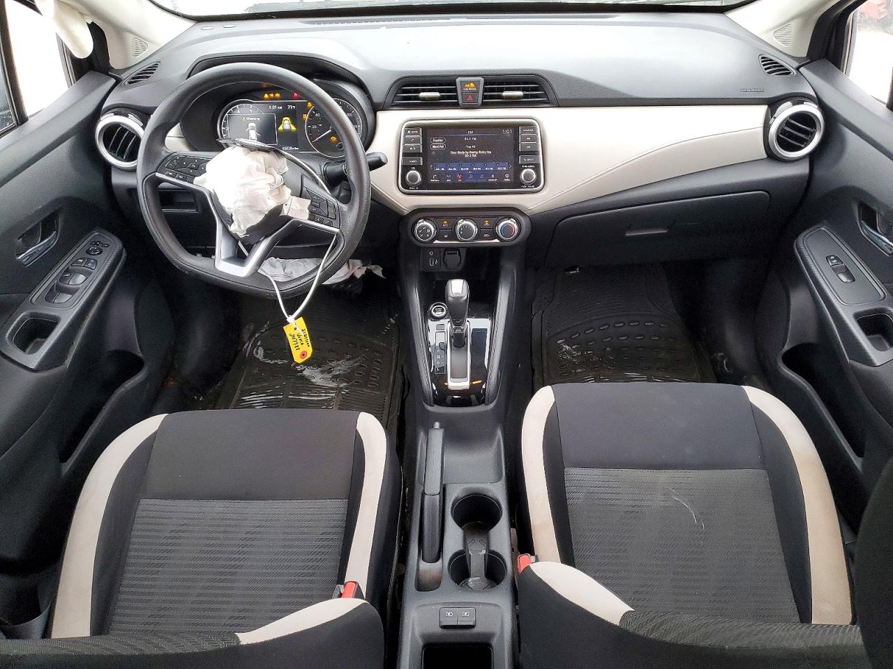 2021 NISSAN VERSA SV photo 8