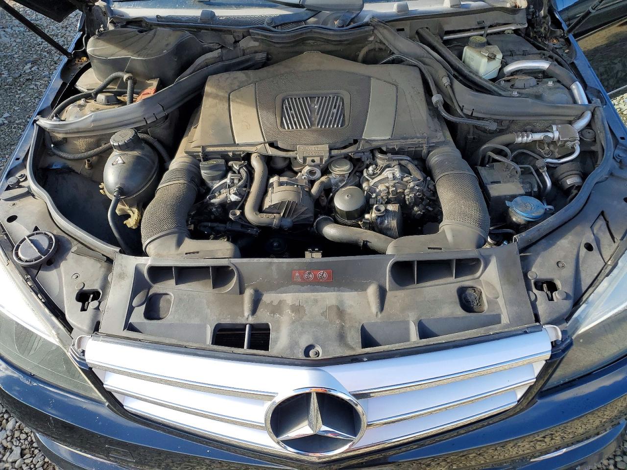 2011 MERCEDES-BENZ C 300 photo 11