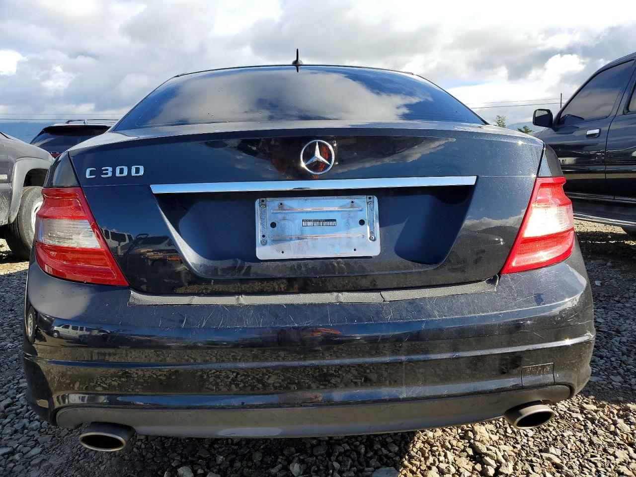 2011 MERCEDES-BENZ C 300 photo 6