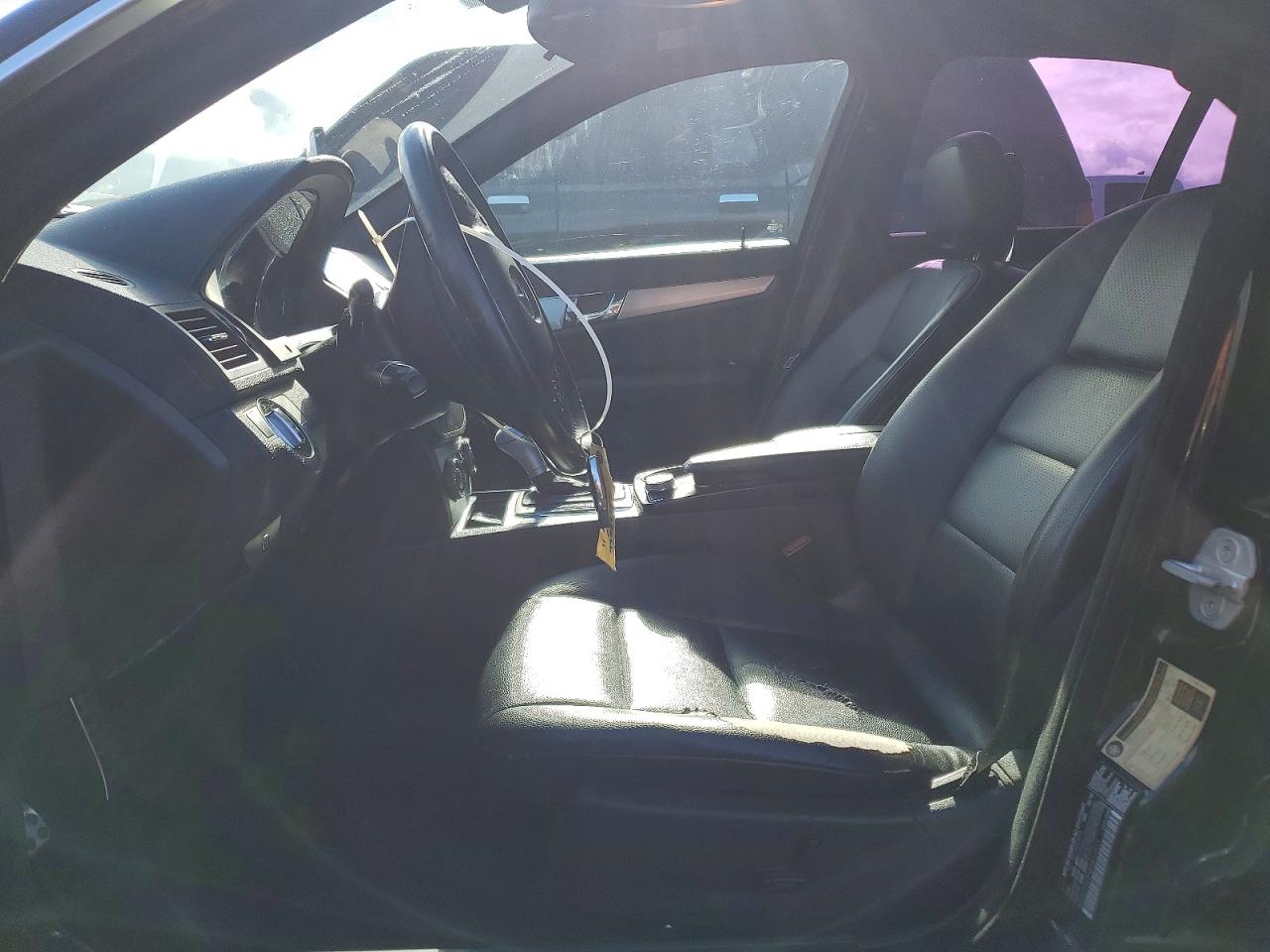 2011 MERCEDES-BENZ C 300 photo 7
