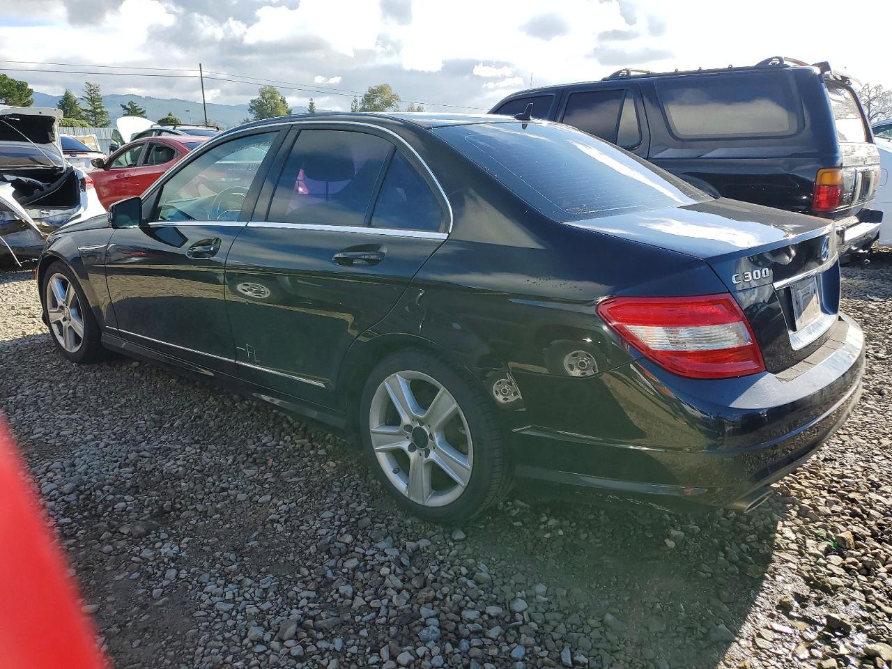 2011 MERCEDES-BENZ C 300 photo 2