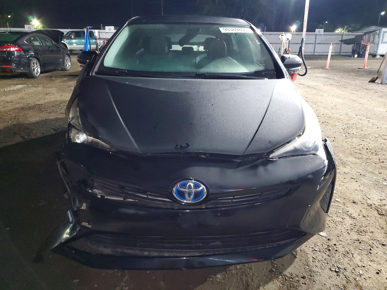 2016 TOYOTA PRIUS photo 9