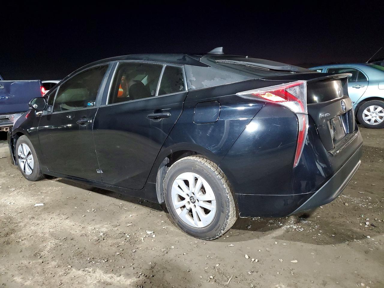 2016 TOYOTA PRIUS photo 3