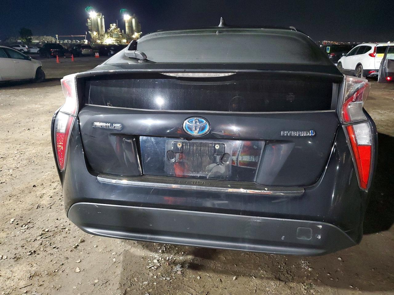 2016 TOYOTA PRIUS photo 11
