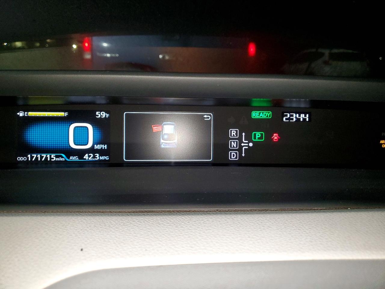 2016 TOYOTA PRIUS photo 17