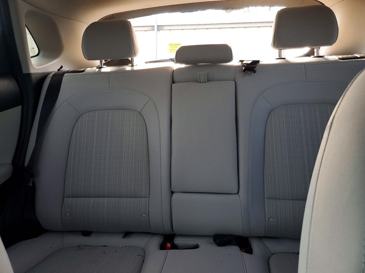 2022 HYUNDAI KONA SEL photo 10