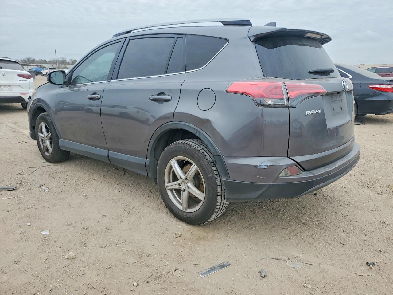 2017 TOYOTA RAV4 LE photo 2