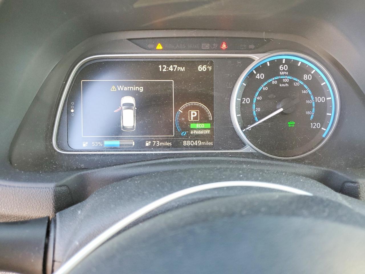 2018 NISSAN LEAF S photo 9