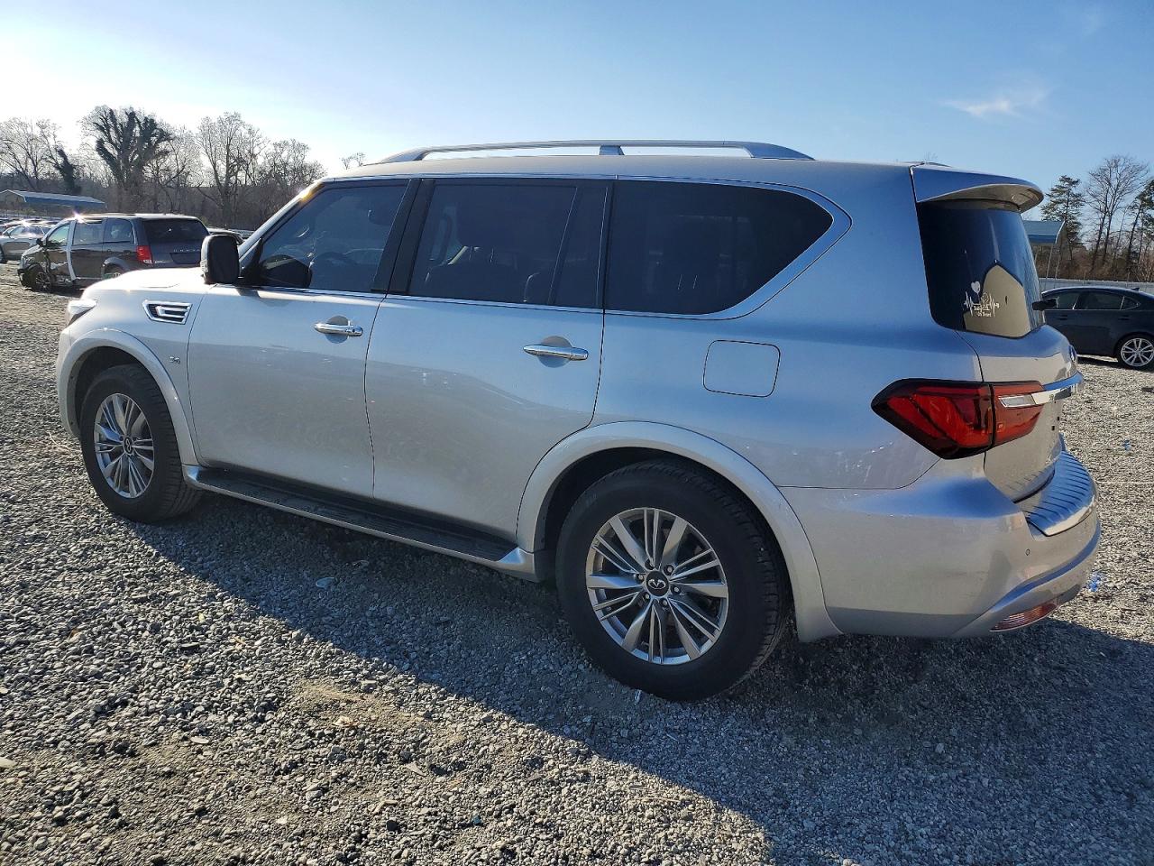 2020 INFINITI QX80 LUXE photo 2