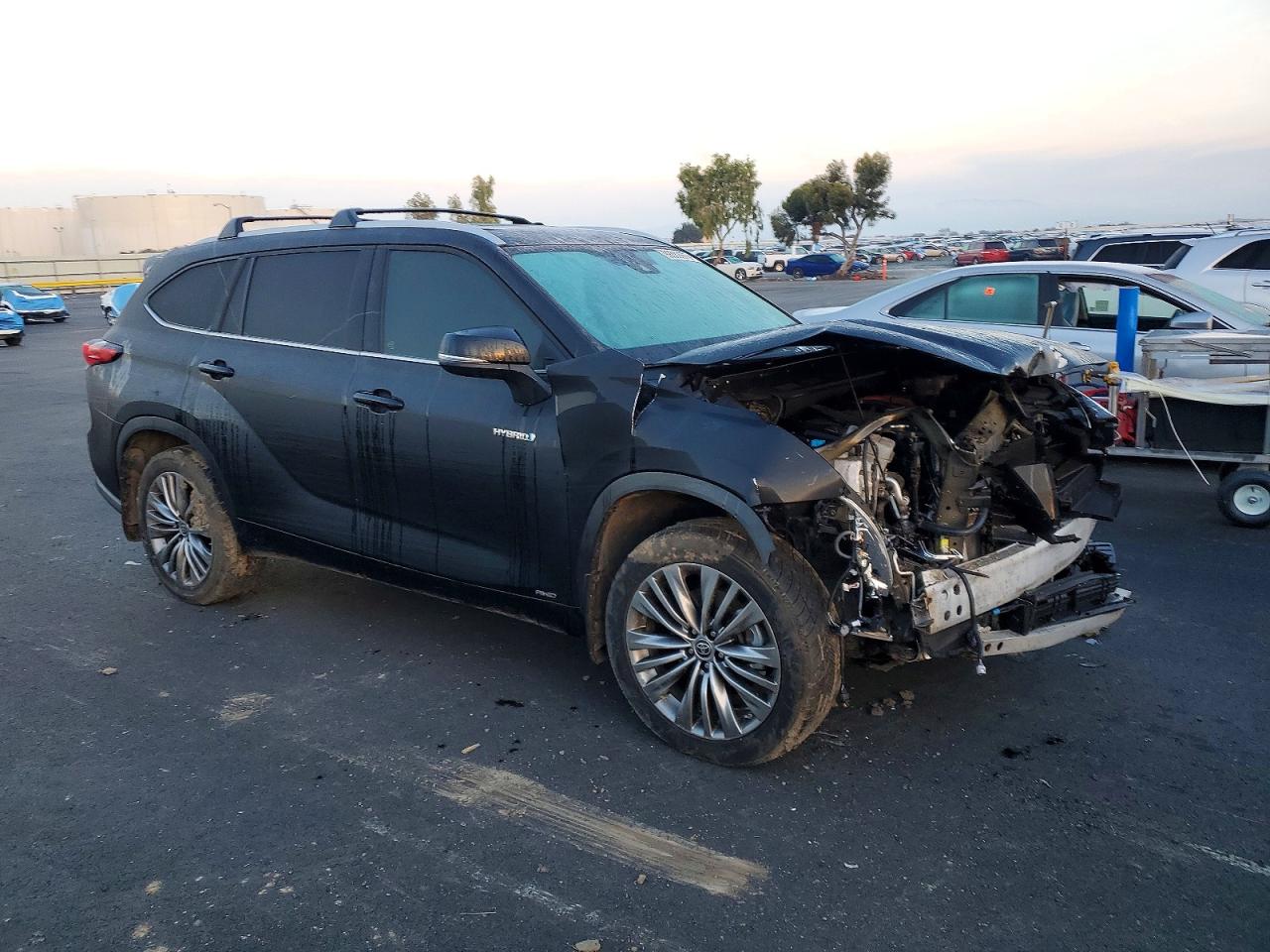2021 TOYOTA HIGHLANDER HYBRID PLATINUM photo 4