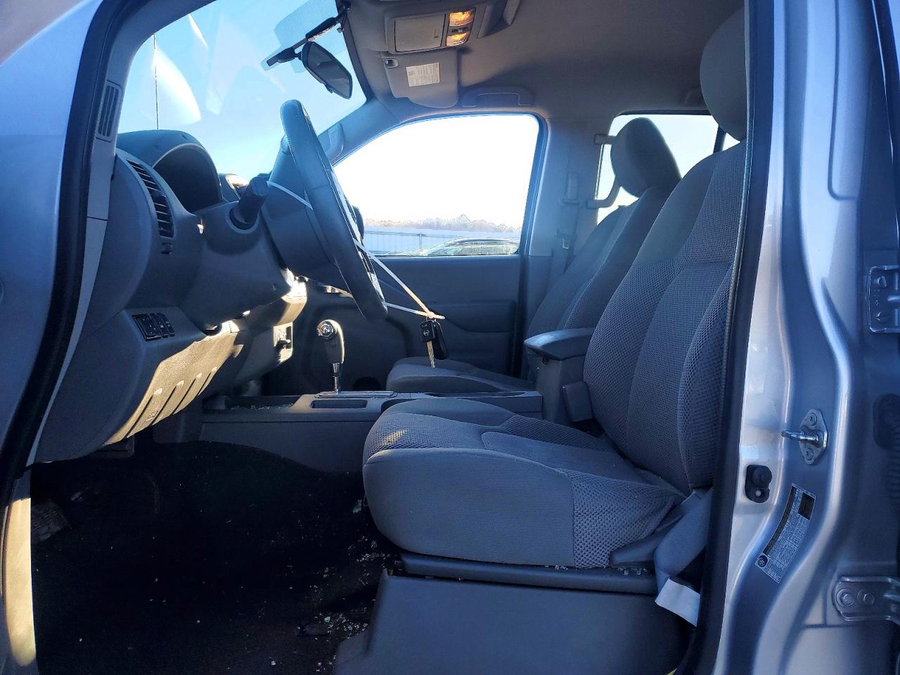 2019 NISSAN FRONTIER S photo 19