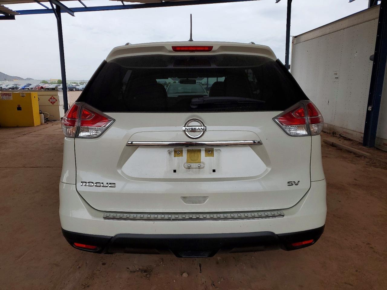 2016 NISSAN ROGUE S photo 6