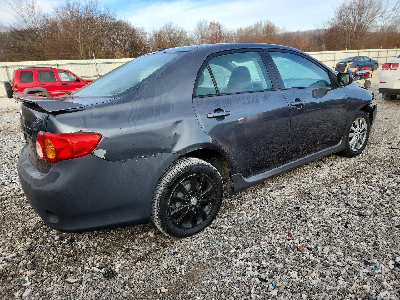 2010 TOYOTA COROLLA BASE photo 3