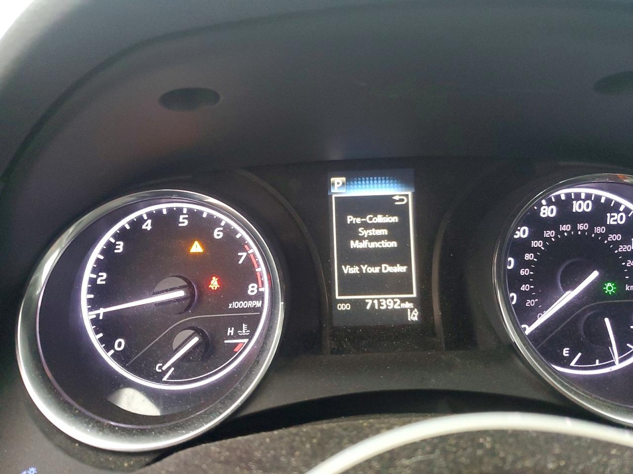 2019 TOYOTA CAMRY L photo 9