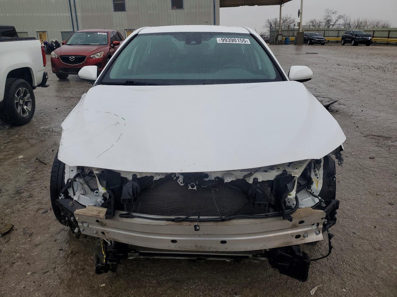 2019 TOYOTA CAMRY L photo 5