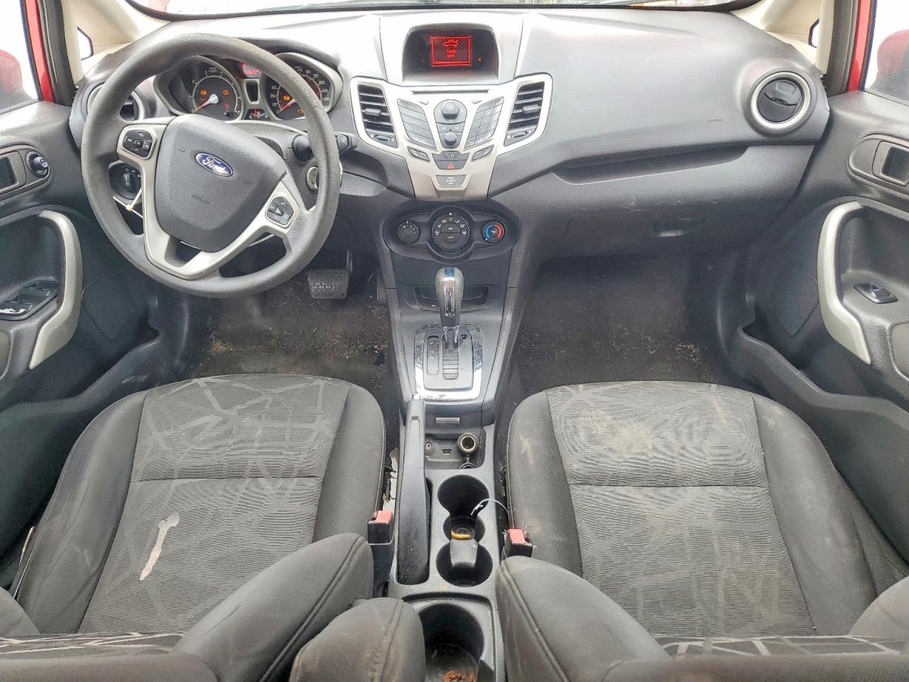 2012 FORD FIESTA SE photo 8