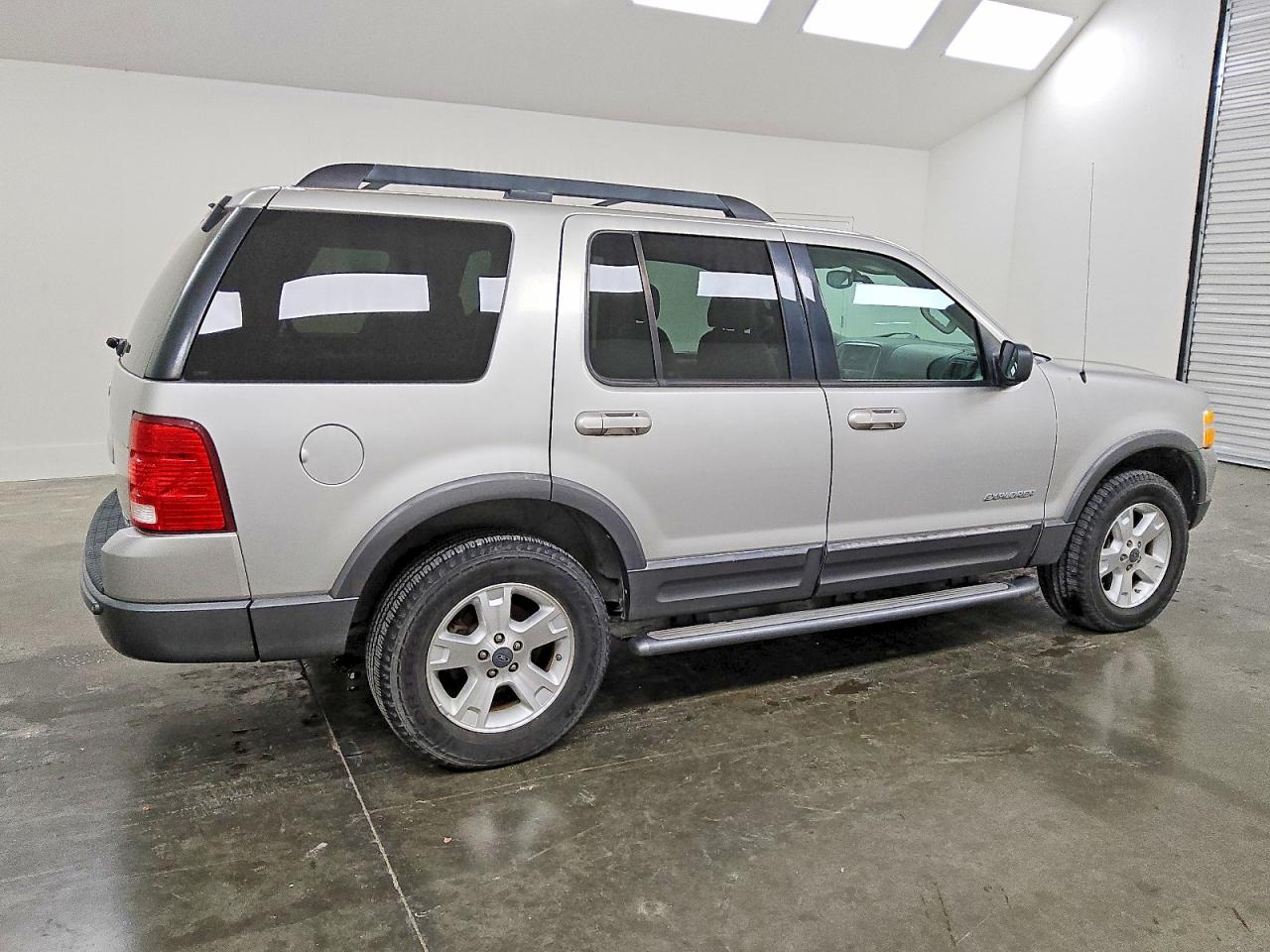 2005 FORD EXPLORER XLT photo 3