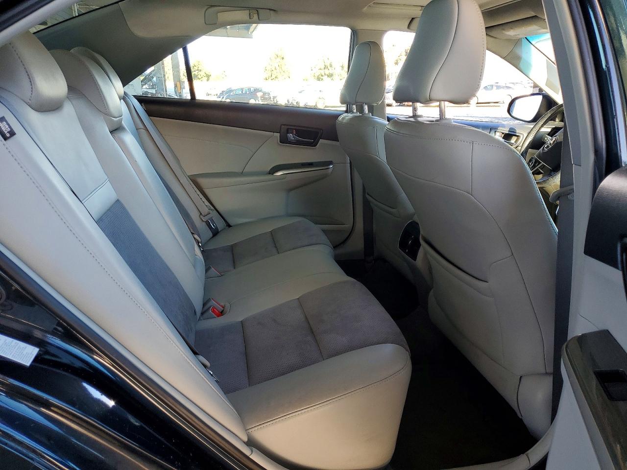 2013 TOYOTA CAMRY HYBRID photo 10