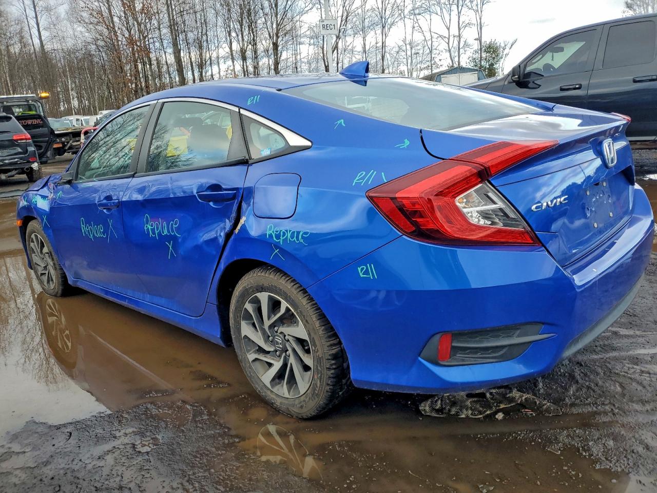 2017 HONDA CIVIC EX photo 2
