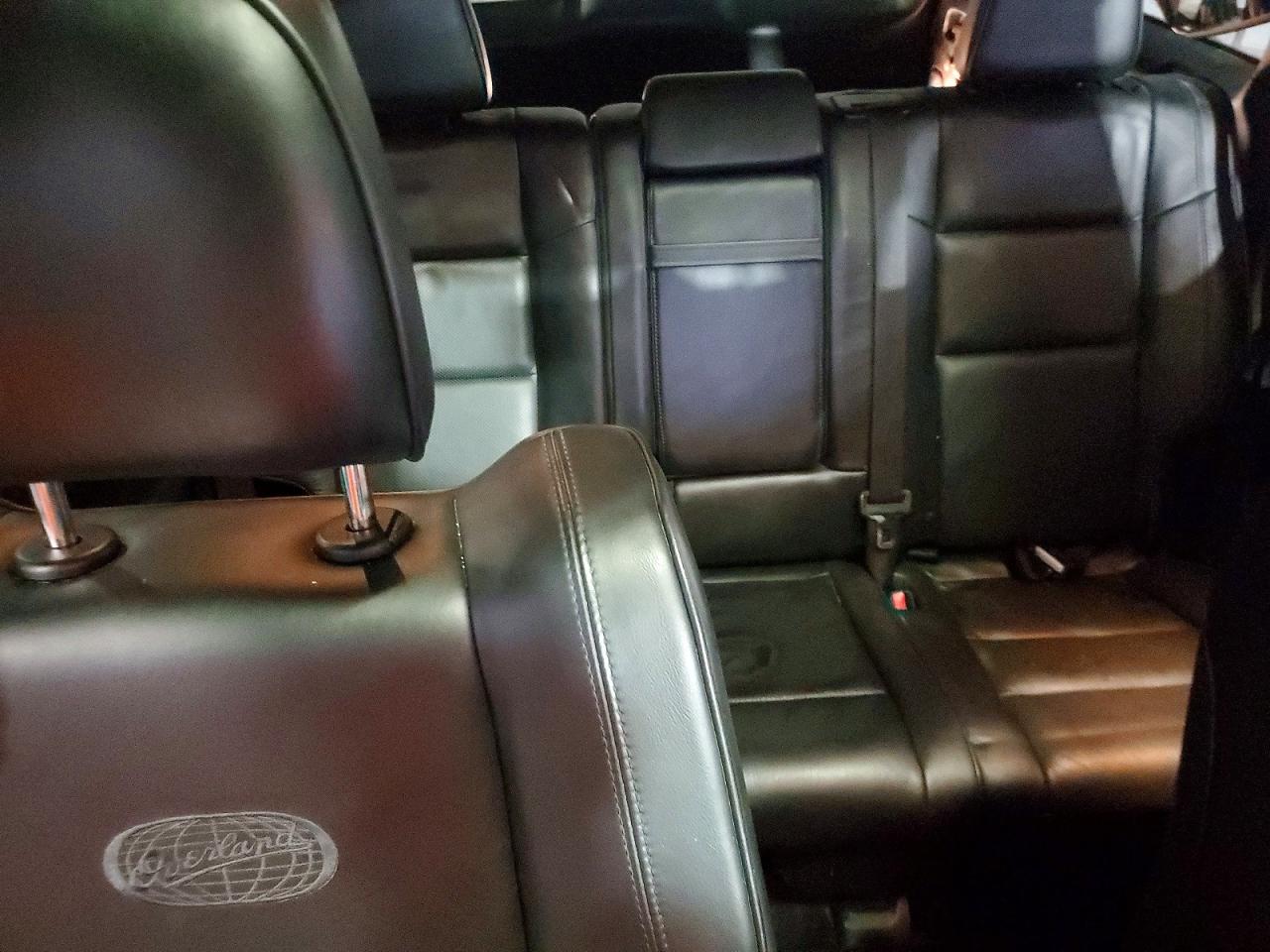2018 JEEP GRAND CHEROKEE OVERLAND photo 10