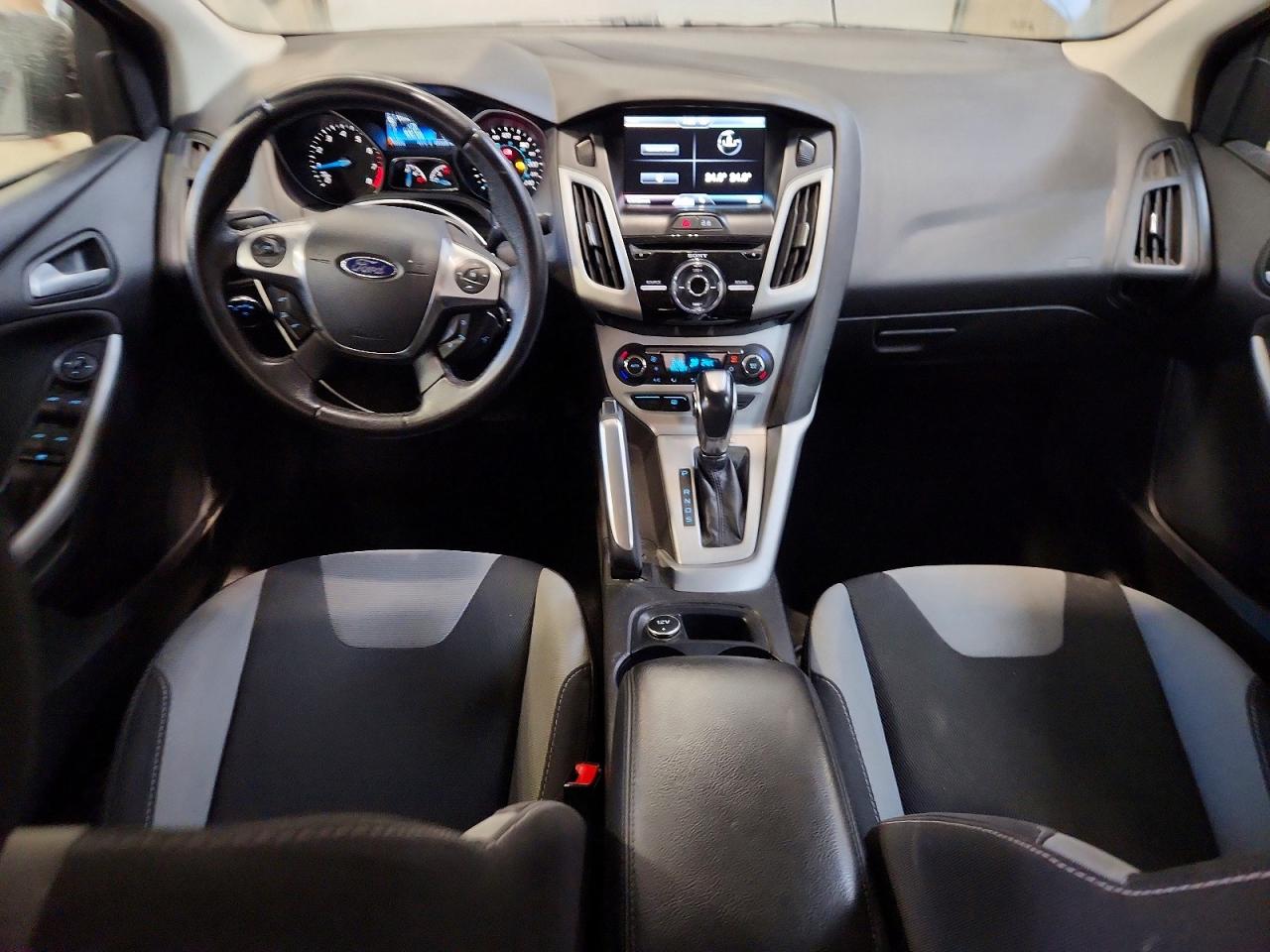 2013 FORD FOCUS SE photo 8