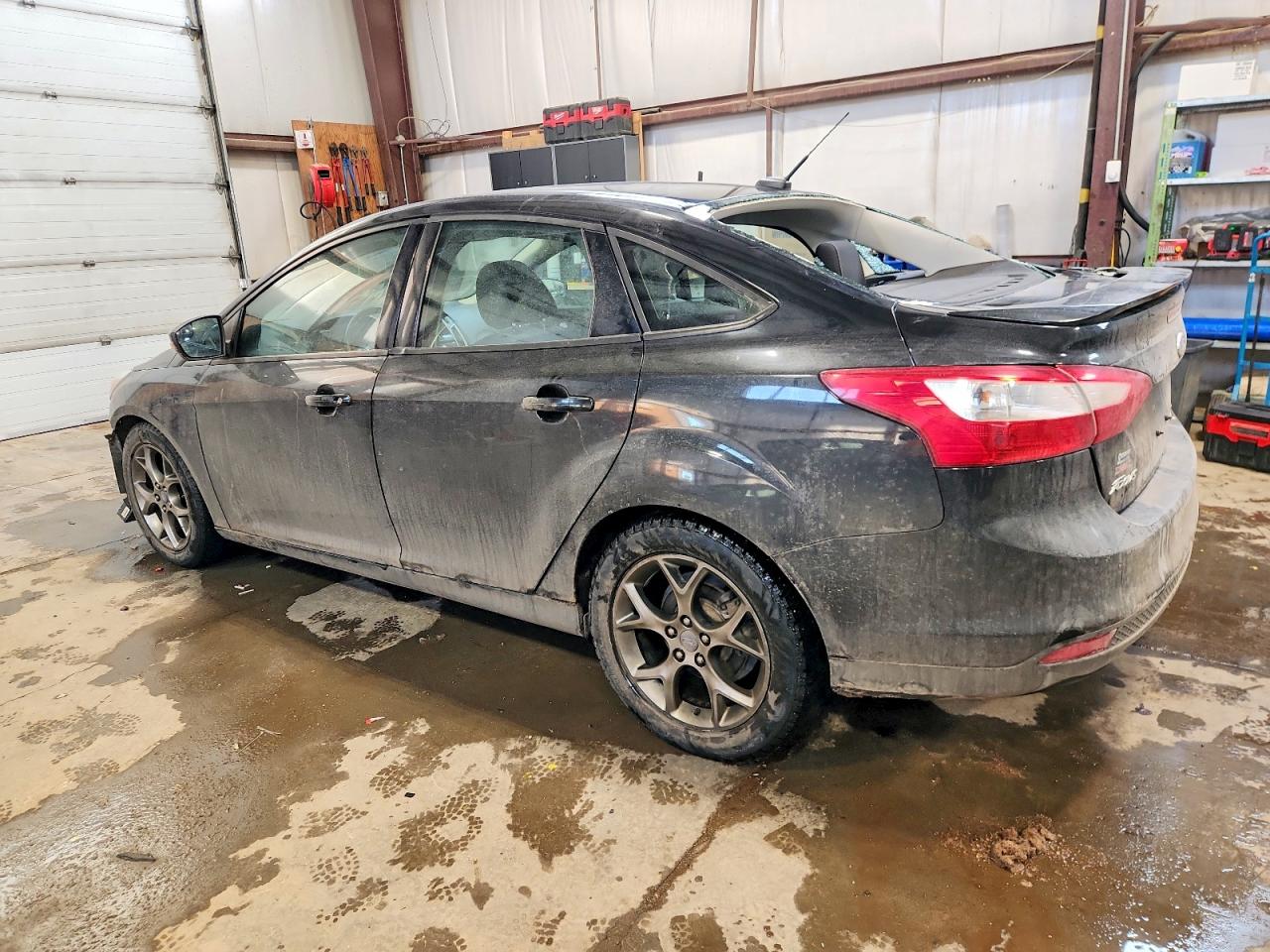 2013 FORD FOCUS SE photo 2