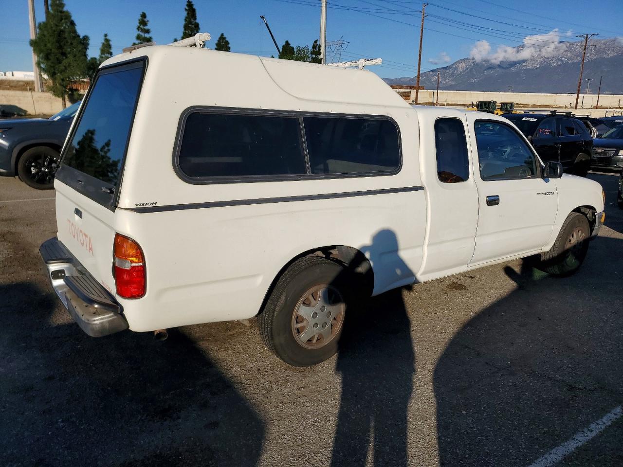 1997 TOYOTA TACOMA XTRACAB photo 3