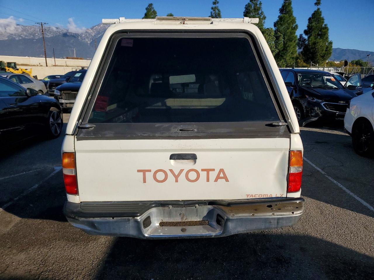 1997 TOYOTA TACOMA XTRACAB photo 6