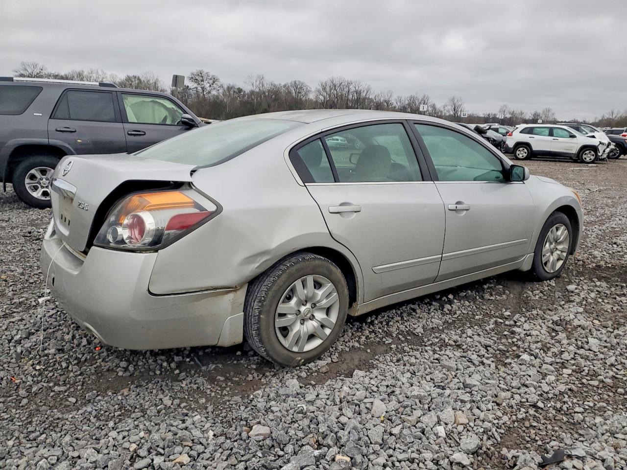 2011 NISSAN ALTIMA BASE photo 3