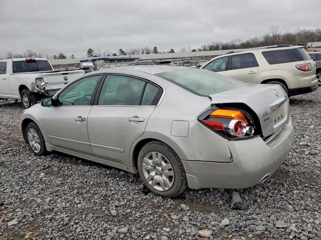 2011 NISSAN ALTIMA BASE photo 2