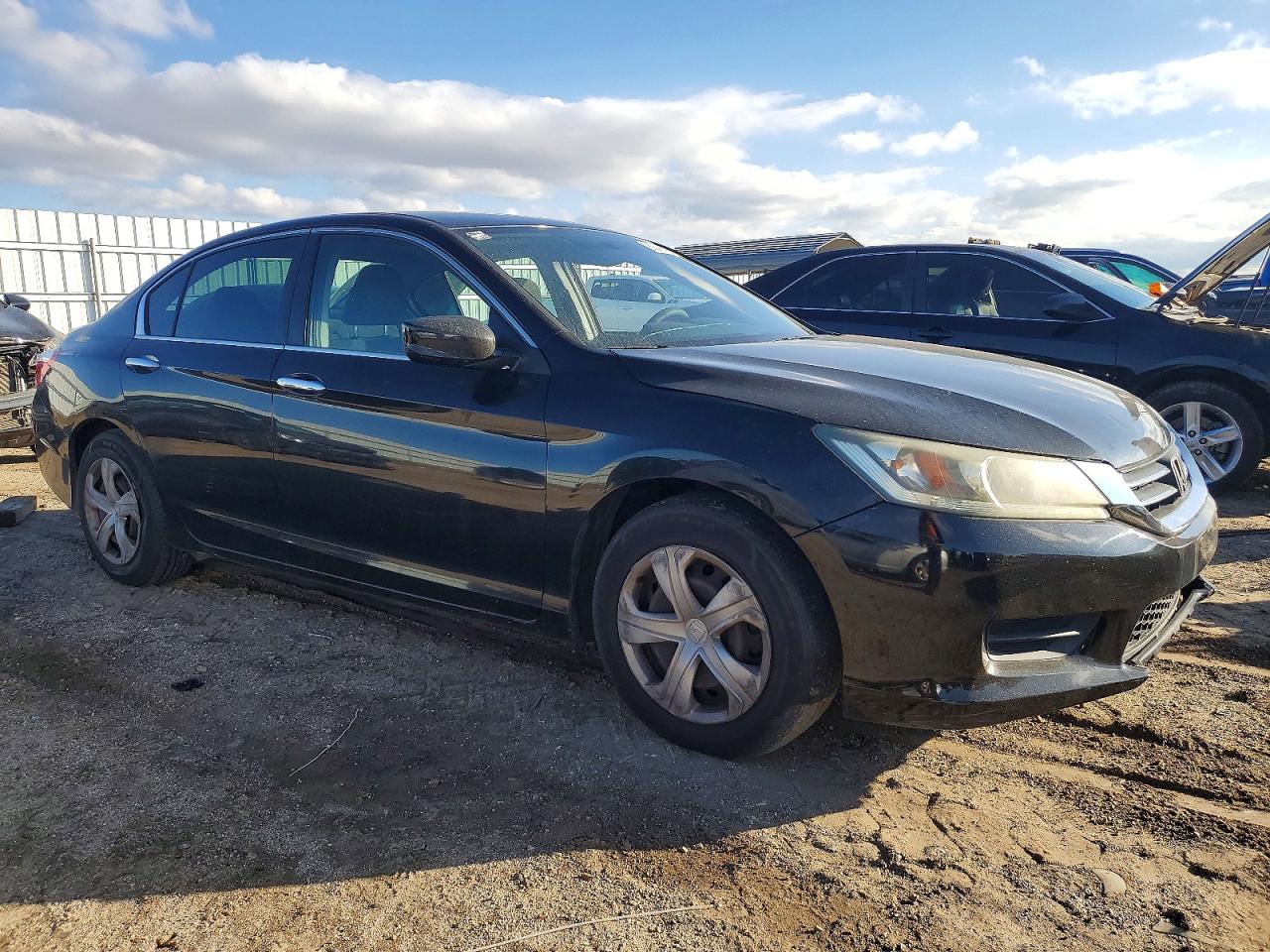2013 HONDA ACCORD LX photo 4