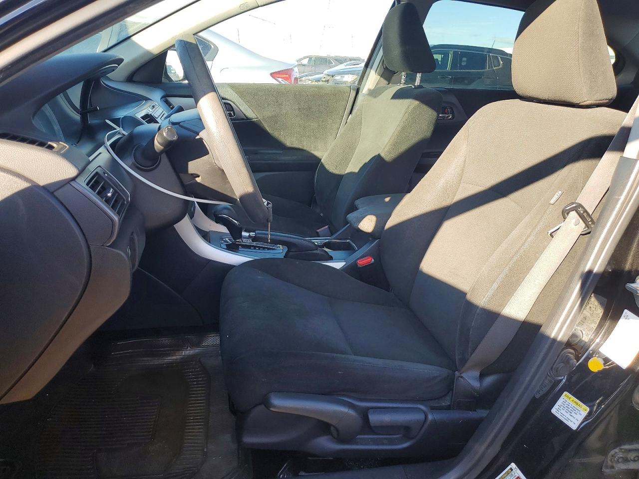 2013 HONDA ACCORD LX photo 7