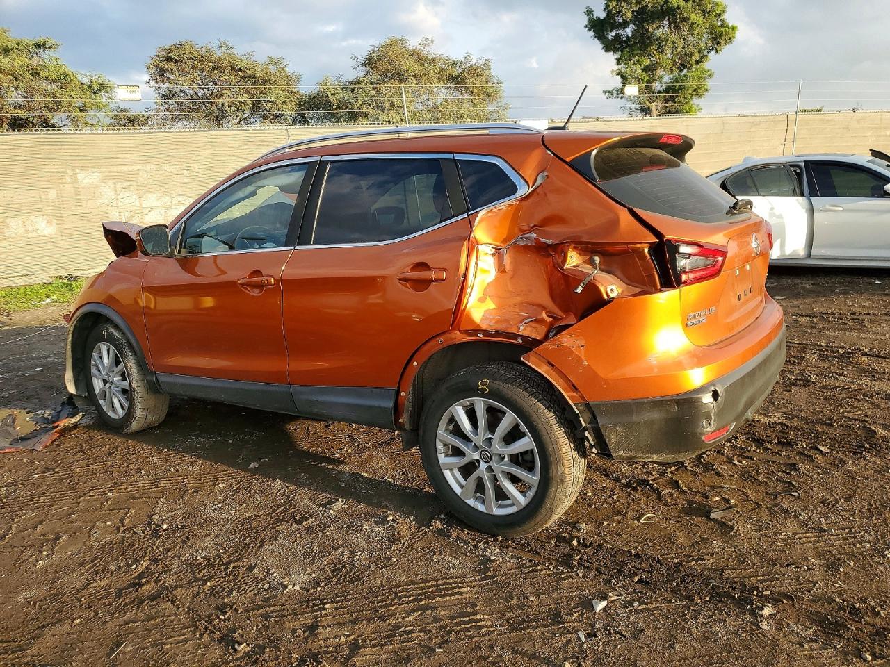 2020 NISSAN ROGUE SPORT S photo 3