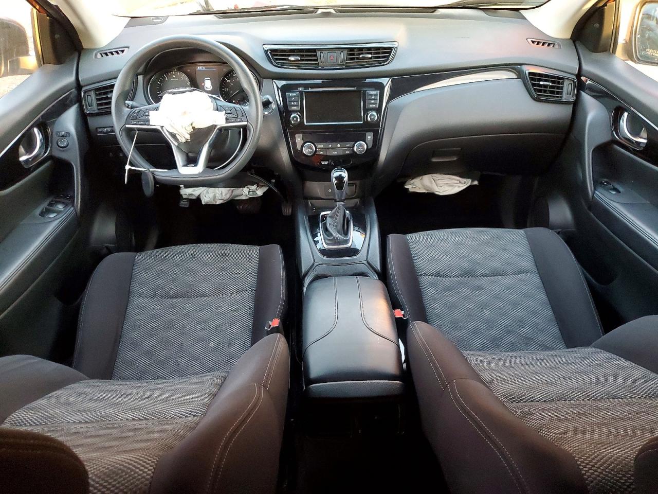 2020 NISSAN ROGUE SPORT S photo 15
